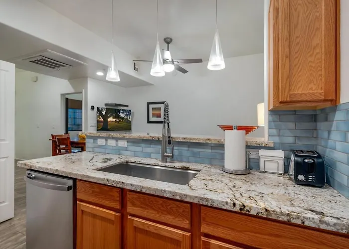 Pool And Hot Tub- River Walk, 2 Bedroom 2 Ba Tucson