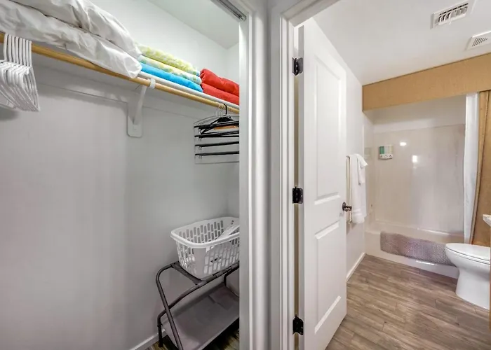 Pool And Hot Tub- River Walk, 2 Bedroom 2 Ba * Tucson